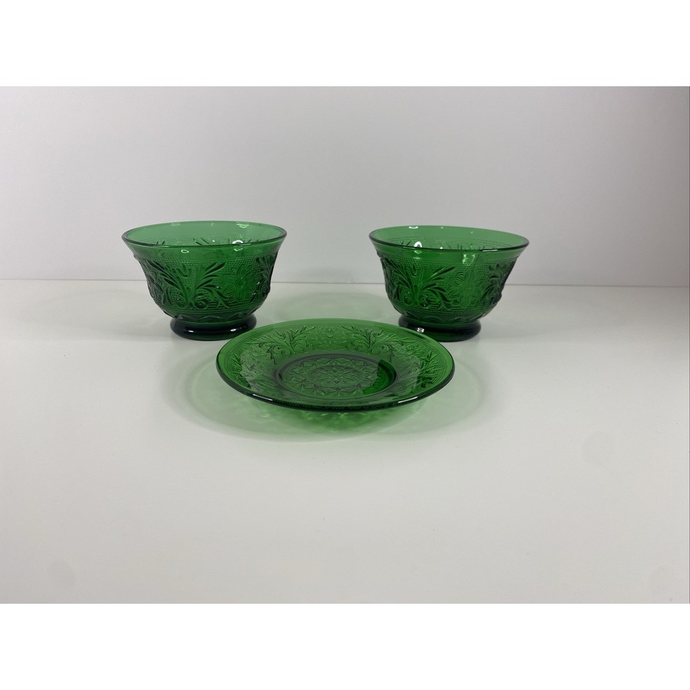 Vintage Anchor Hocking Emerald Green Sandwich Glass Dessert Bowl & Saucer Plate